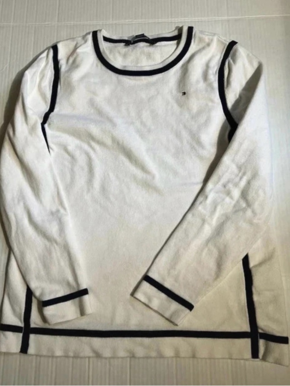 Tommy Hilfiger White Long Sleeve Sweater with Navy Trim